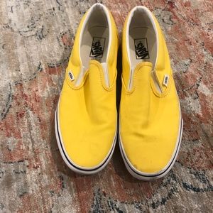 Yellow Vans ☺️🤩😁👍🏼✨🌟🙂👟
